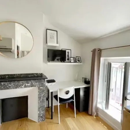 Apartment Neuf! Studio Lumineux, Gare A 200m! *